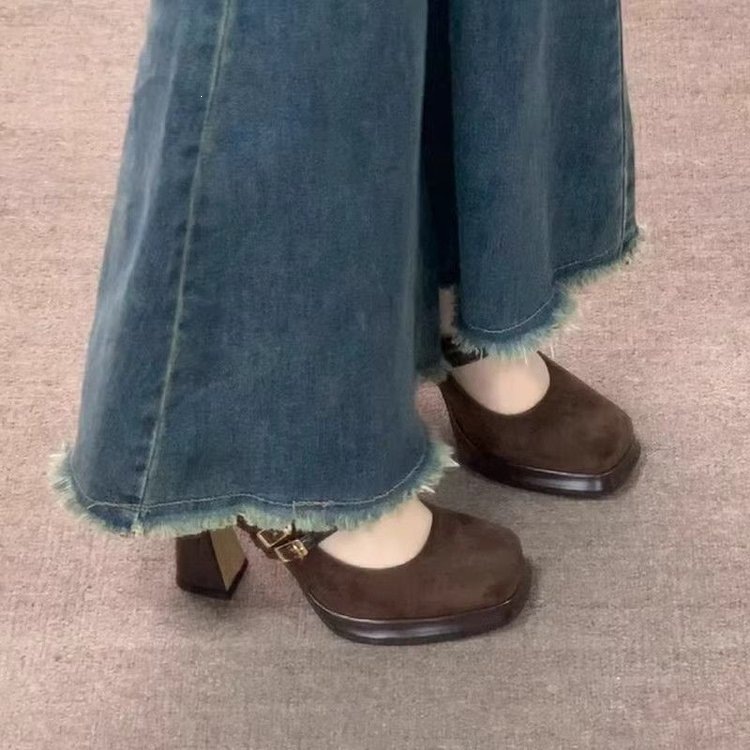 Nouvelles Chaussures Mary Jane - Vintage Fashion Fabrics avis et prix