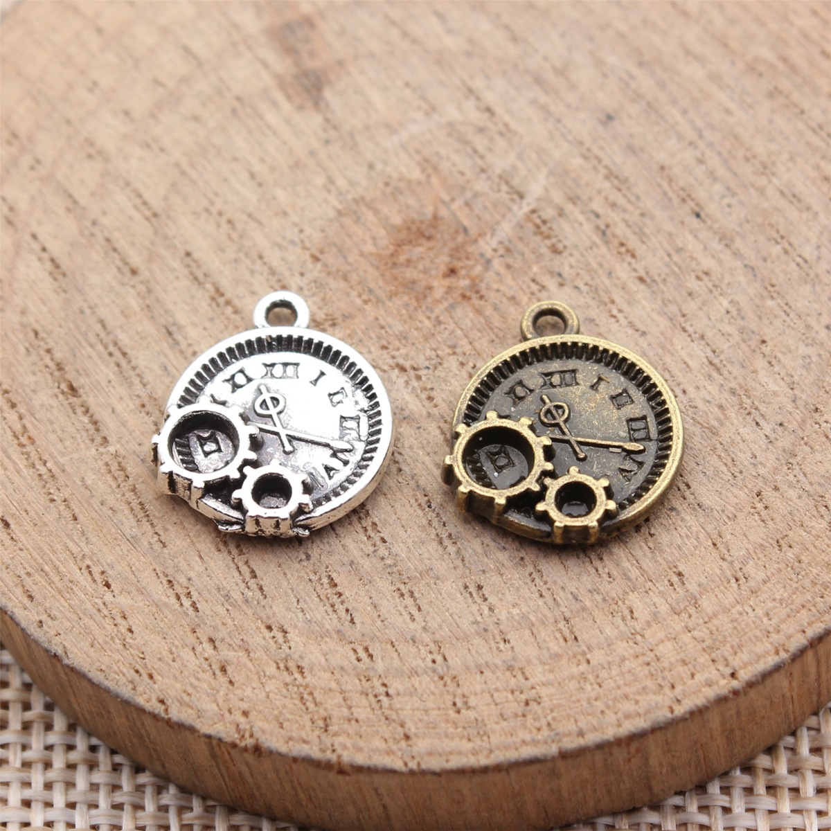 WYSIWYG – breloques d'horloge  - Vintage Urban Fashion avis et prix