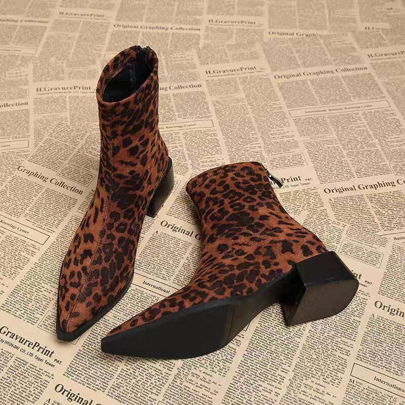 Nouvelles bottines modernes à  - Vintage Fashion Fabrics avis et prix