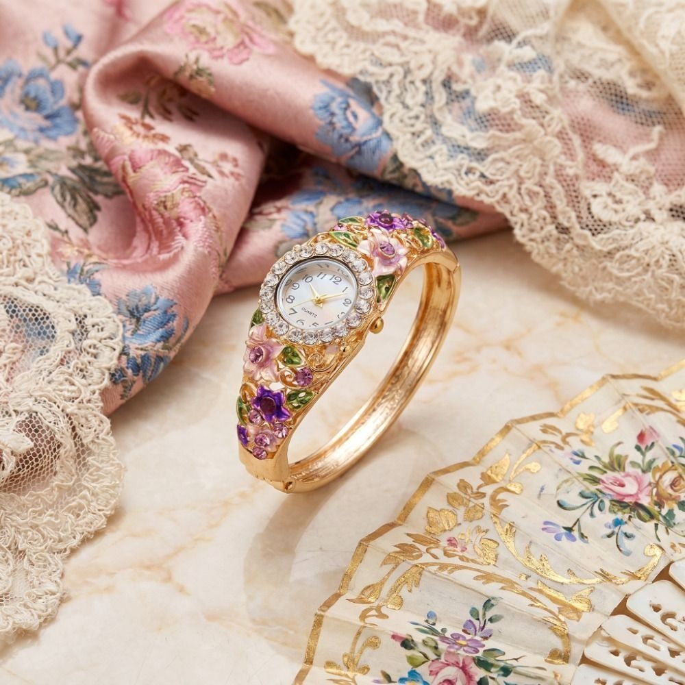 Montre vintage riche en fleurs - Vintage Fashion Week avis et prix