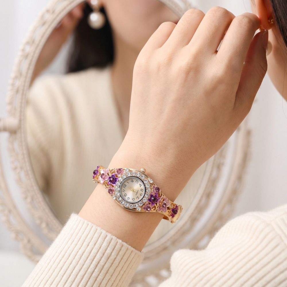 Montre vintage riche en fleurs - Vintage Fashion Week avis et prix