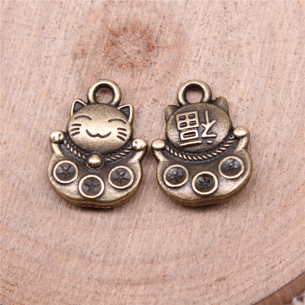 Breloques chat porte-bonheur,  - Vintage Urban Fashion avis et prix